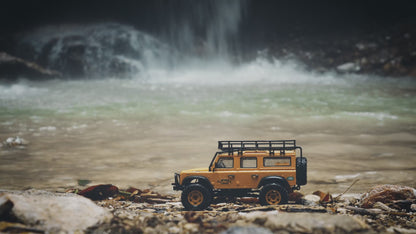 FMS FCX24M 1:24 Land Rover Range Rover 1st Gen RTR RC Crawler 2 speed - UK Stock